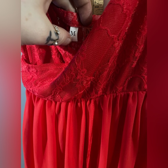 Maternity Princess Pregnancy Dress - Picture 3 of 3